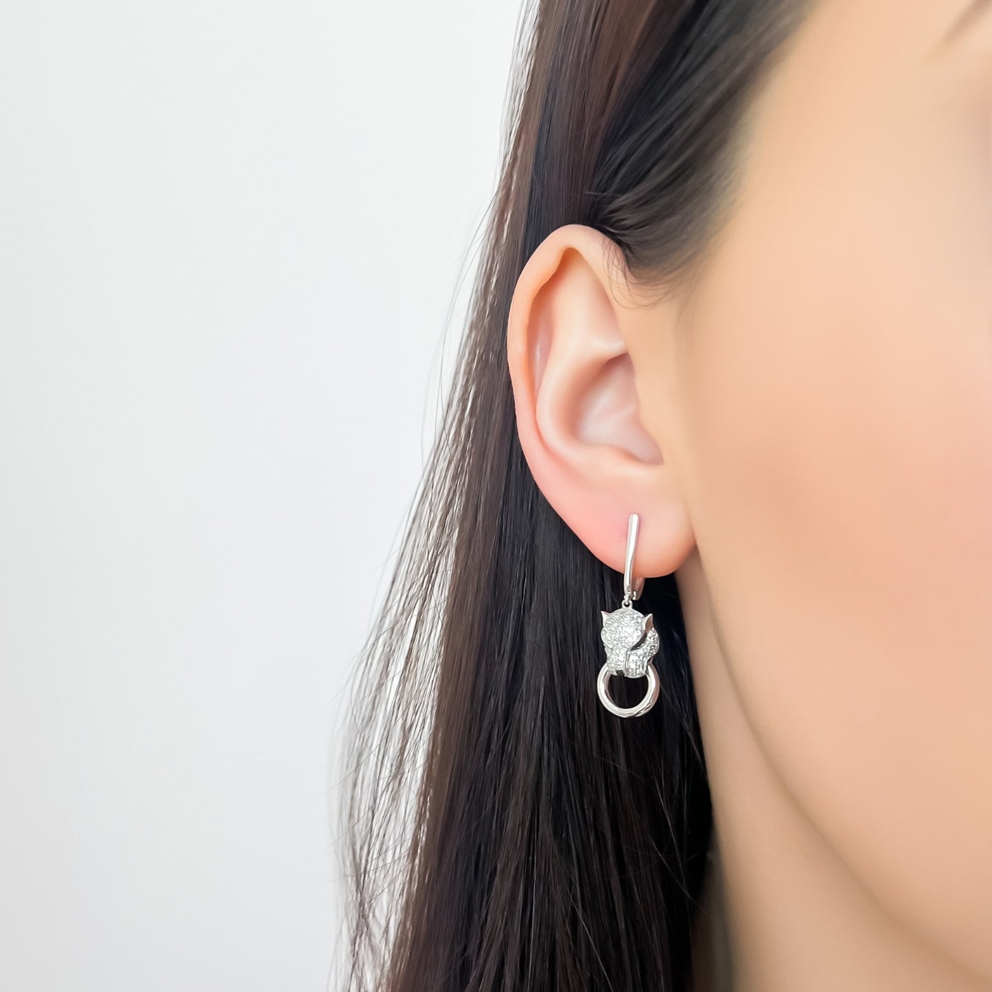 Cercei Aur 14k Alb cu Diamante 0.313 ct si Smaralde