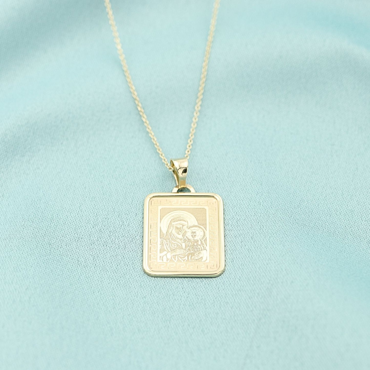 Pandantiv Aur 14k Iconita Maica Domnului - SORELLY