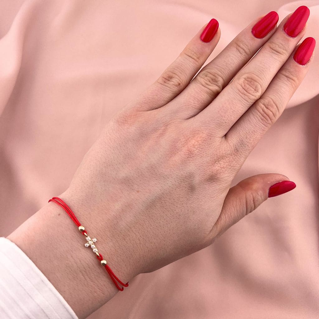 Bratara Aur 14k Snur Rosu Cruce cu Pietre Albe