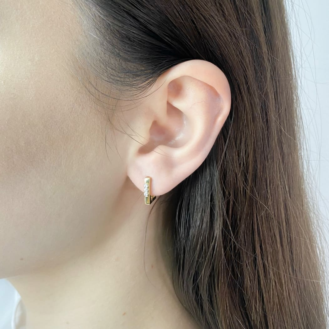 Cercei Aur 14k Tip Huggie Hoops cu Pietre Zirconia