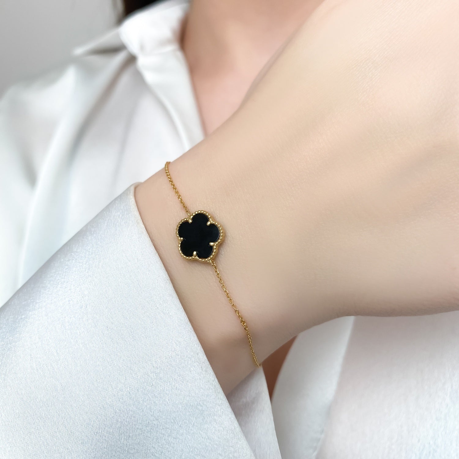 Bratara Aur 14k Floare cu Onix - SORELLY