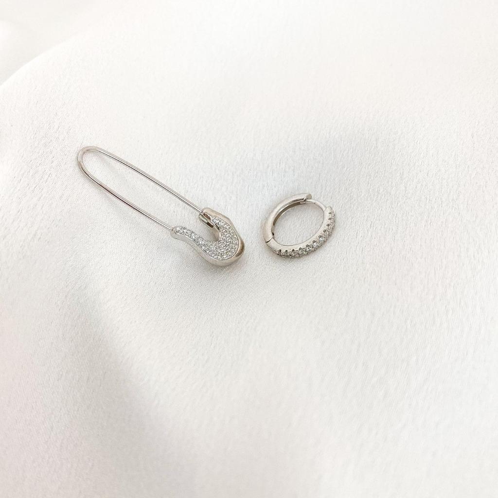 Cercei Argint Asimetrici Safety Pin