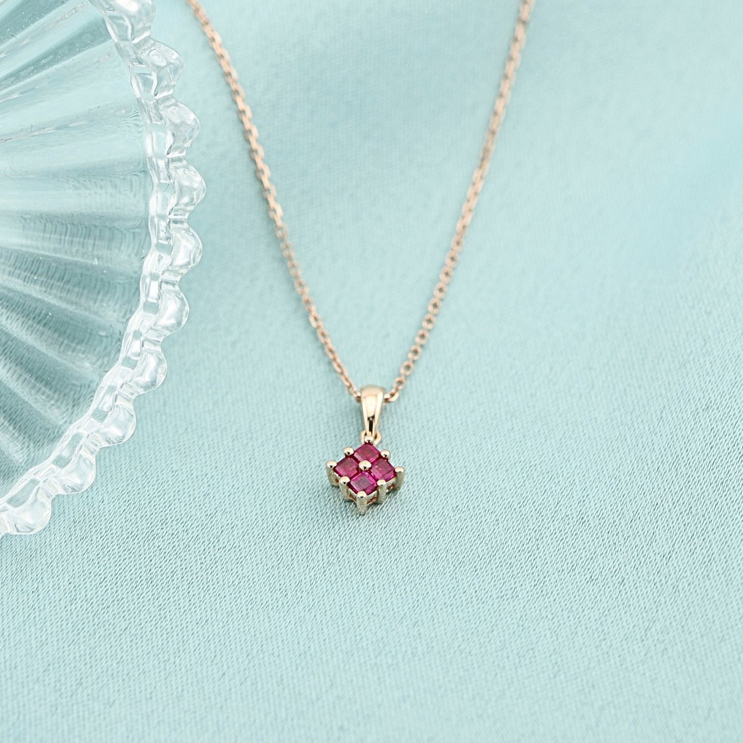 Pandantiv Aur Roz 14k cu Rubin 0.264ct