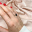 Inel Aur 14k Banut cu Pietre Negre 1cm